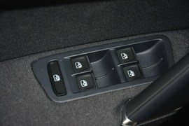 2016款大众高尔夫1.4TSI自动舒适型