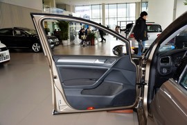 2016款大众高尔夫1.4TSI自动舒适型