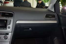 2016款大众高尔夫1.4TSI自动舒适型
