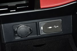2016款雷克萨斯RX200t