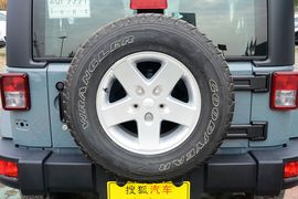 2015款Jeep牧马人四门版3.0L撒哈拉