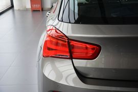 2015款宝马118i都市设计套装