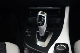 2015款宝马118i都市设计套装
