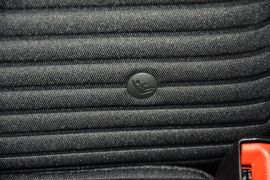 2015款福特福克斯三厢1.0L