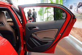 2015款奔驰GLA260