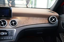 2015款奔驰GLA260