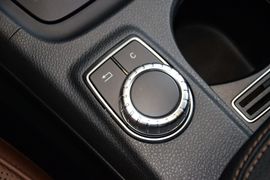 2015款奔驰GLA260