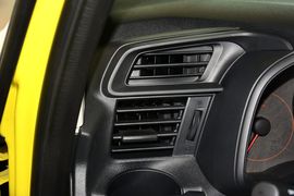 2014款本田飞度1.5L