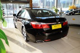 2015款本田雅阁2.0L