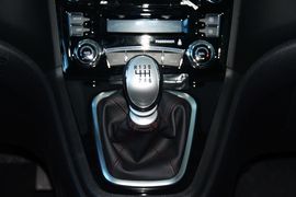 2015款哈弗H6升级版1.5T手动两驱精英型