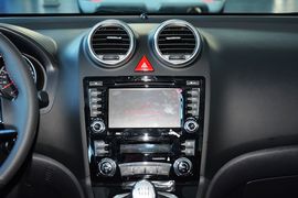 2015款哈弗H6升级版1.5T手动两驱精英型