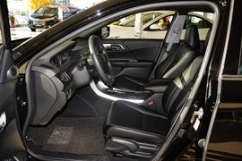 2015款本田雅阁2.0L