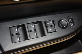 2015款本田雅阁2.0L