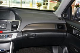 2015款本田雅阁2.0L