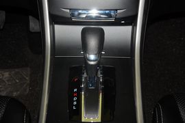 2015款本田雅阁2.0L