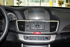 2015款本田雅阁2.0L