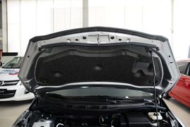 2013款马自达Mazda5