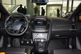 2015款福特福克斯ST