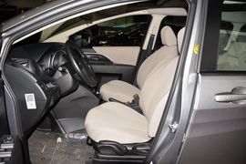 2013款马自达Mazda5