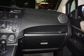 2013款马自达Mazda5