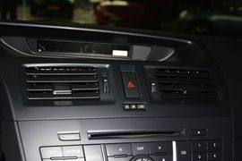 2013款马自达Mazda5
