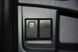 2013款马自达Mazda5