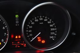 2013款马自达Mazda5