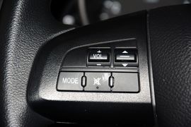 2013款马自达Mazda5