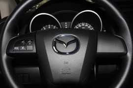 2013款马自达Mazda5