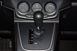 2013款马自达Mazda5