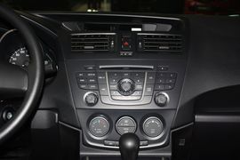 2013款马自达Mazda5