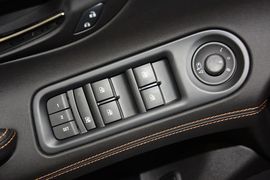 2013款别克全新君越2.4L