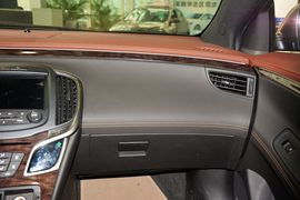 2013款别克全新君越2.4L
