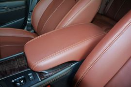 2013款别克全新君越2.4L