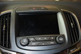 2013款别克全新君越2.4L