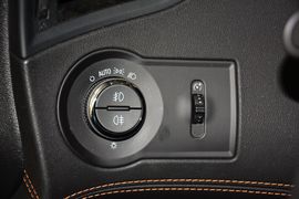 2013款别克全新君越2.4L