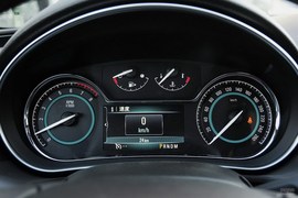 2013款别克全新君越2.4L