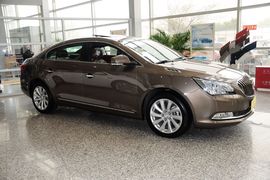 2013款别克全新君越2.4L