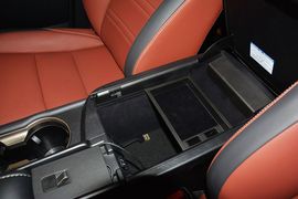 2016款雷克萨斯NX200