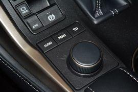 2016款雷克萨斯NX200