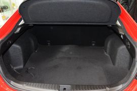 2015款马自达睿翼轿跑车2.0L手自一体精英版