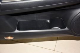 2015款马自达睿翼轿跑车2.0L手自一体精英版