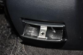 2015款马自达睿翼轿跑车2.0L手自一体精英版