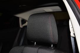 2015款马自达睿翼轿跑车2.0L手自一体精英版