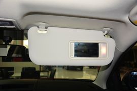 2015款马自达睿翼轿跑车2.0L手自一体精英版