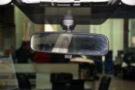 2015款马自达睿翼轿跑车2.0L手自一体精英版