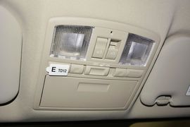 2015款马自达睿翼轿跑车2.0L手自一体精英版