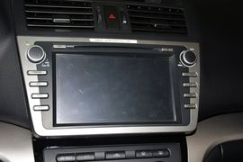 2015款马自达睿翼轿跑车2.0L手自一体精英版