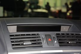 2015款马自达睿翼轿跑车2.0L手自一体精英版