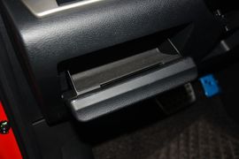 2015款马自达睿翼轿跑车2.0L手自一体精英版